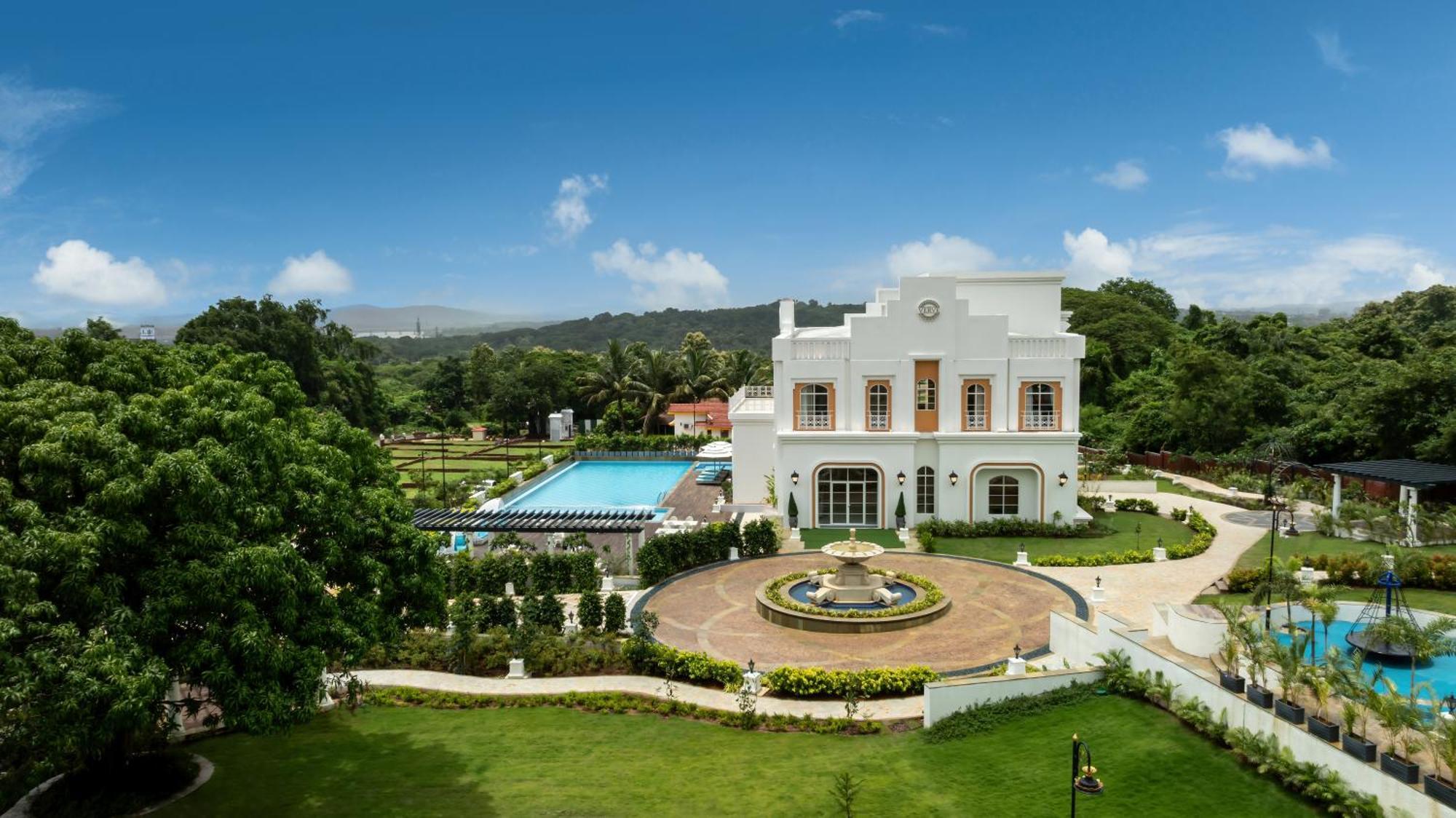 Imperial Goa Hotel Old Goa Bagian luar foto