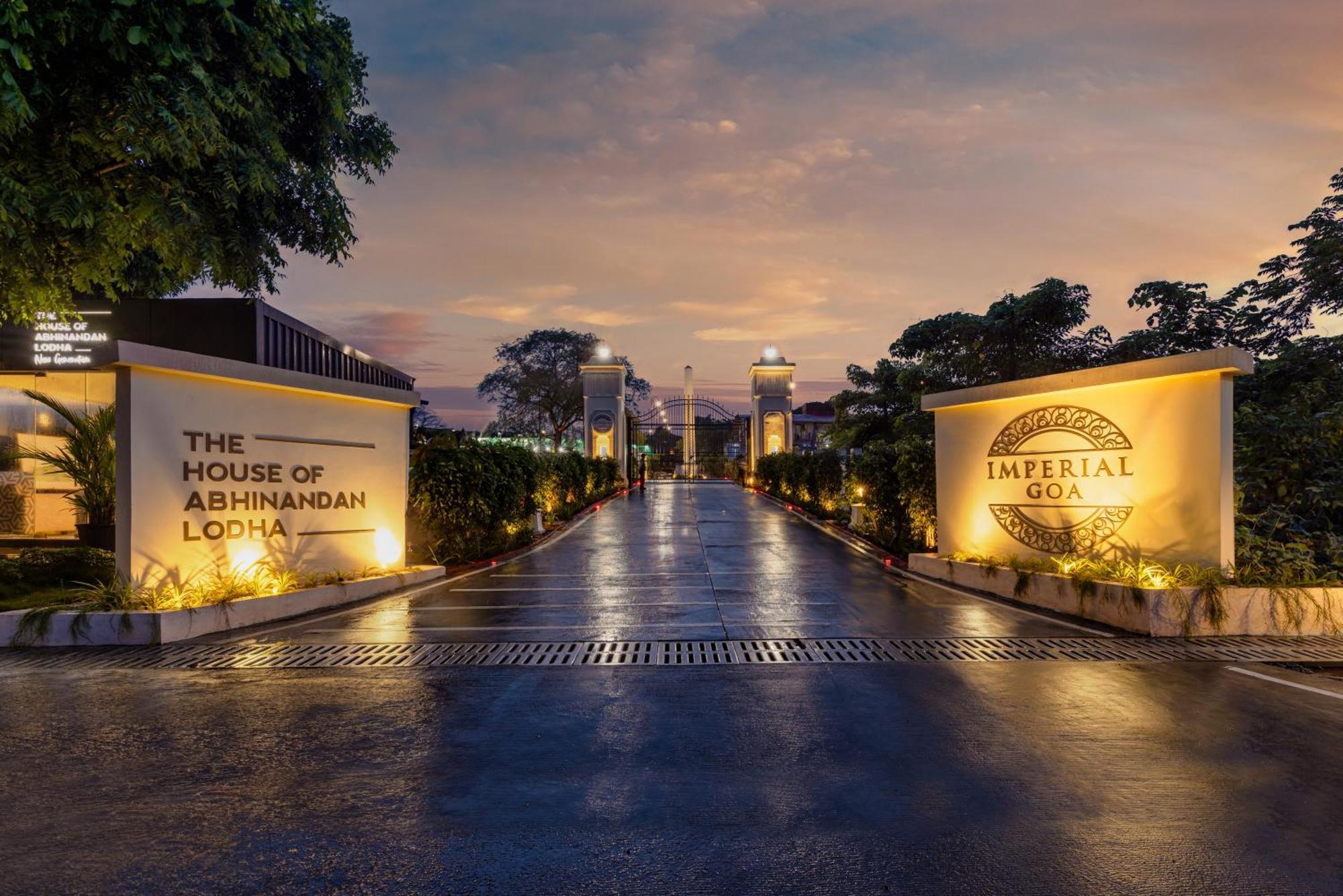 Imperial Goa Hotel Old Goa Bagian luar foto
