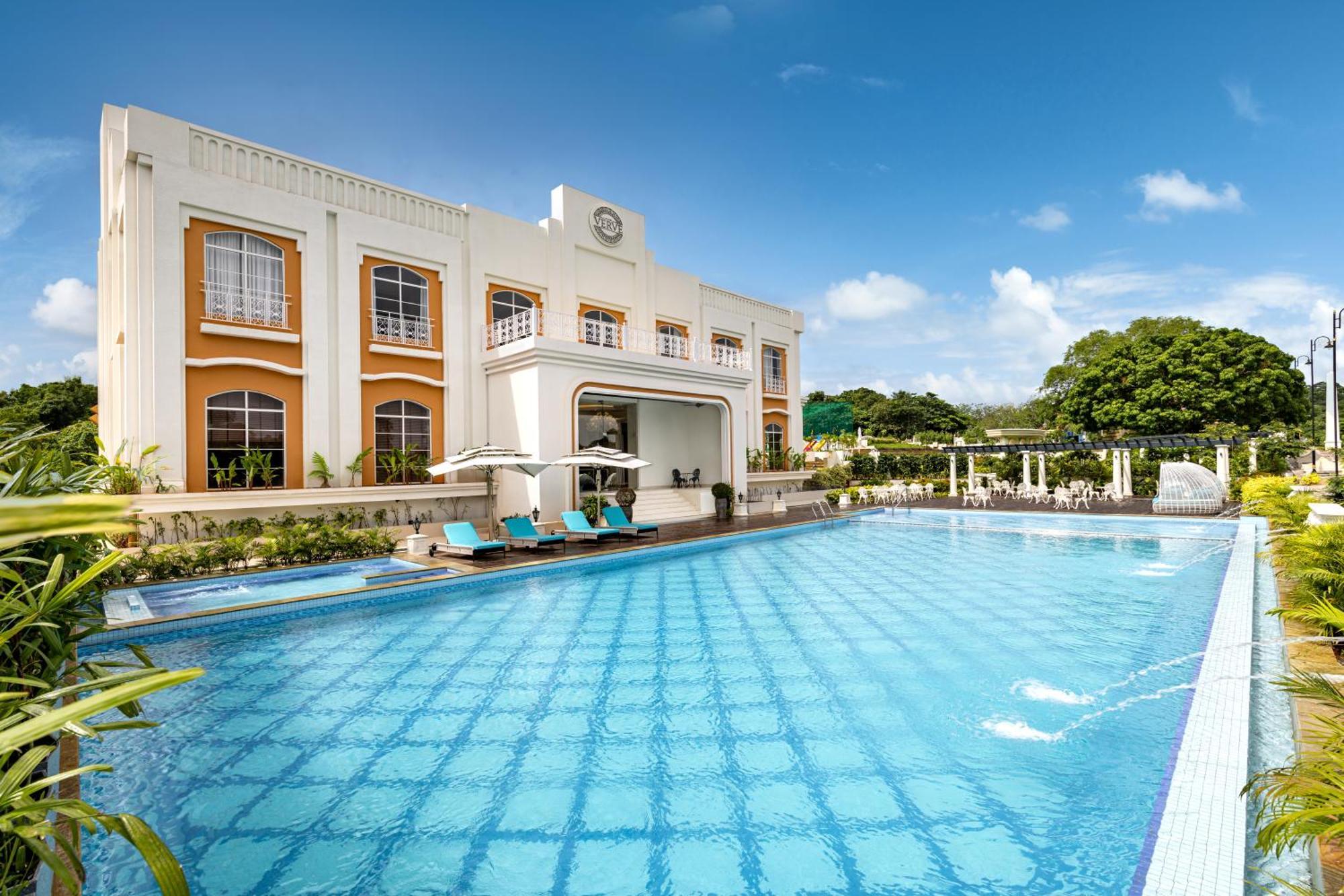 Imperial Goa Hotel Old Goa Bagian luar foto
